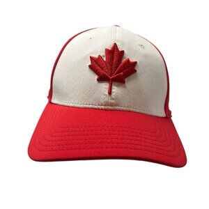 Under Armour Canada Canadian Flag Maple Leaf Hat Cap Fitted M/L 7 1/4 Dad Red